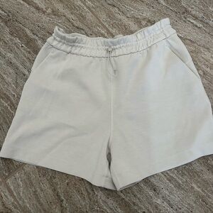 Lululemon softstreme shorts